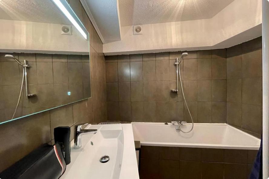 Le Triplex, Charmant Appartement, 2 Chambres Le Coteau Luaran gambar